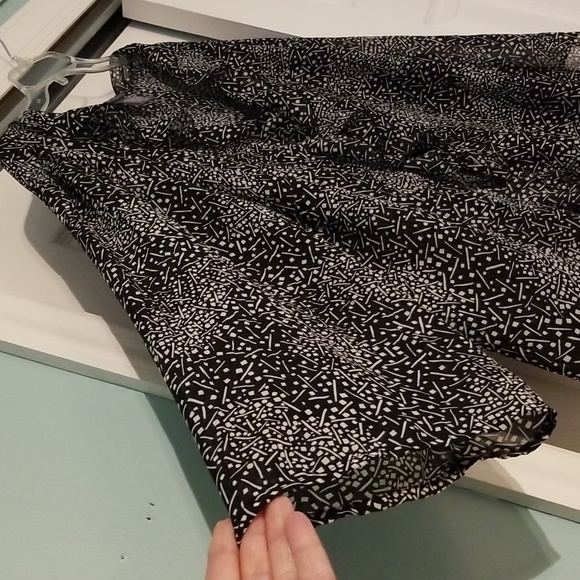 Laura Scott blouse size XL, black & off white print - Picture 4 of 8